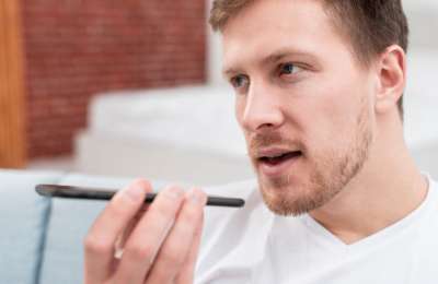 GEN Z’S 12-MINUTE VOICE NOTES GO UNHEARD, EVEN BY THEIR FRIENDS!