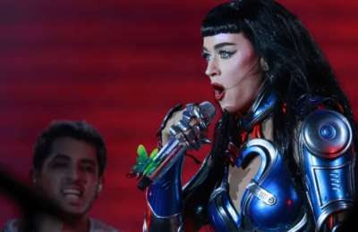 KATY PERRY ANNOUNCES MASSIVE UK HEADLINE SHOW AT BLENHEIM PALACE FESTIVAL 2026