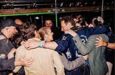 CELINE DION’S SURPRISE COLDPLAY APPEARANCE MELTS HEARTS IN LAS VEGAS