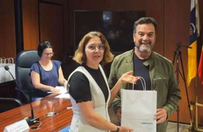 Adeje joins pet identification drive to boost animal safety and welfare