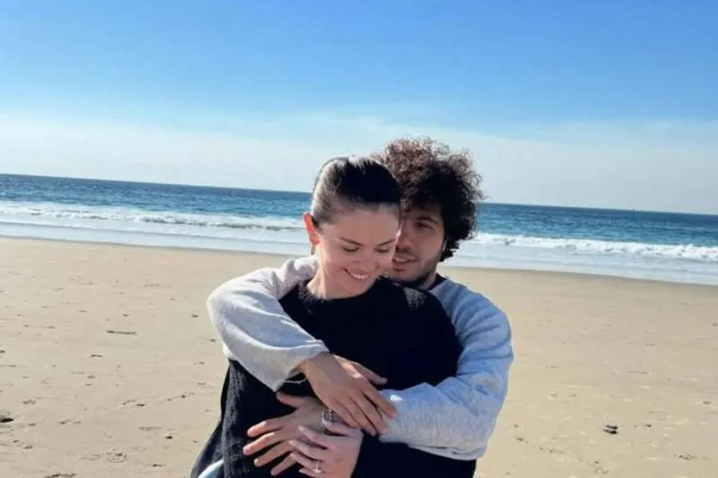 Selena Gomez Reveals She Hasn’t Started Planning Her Wedding Yet Selena Gomez Reveals She Hasn’t Started Planning Her Wedding Yet