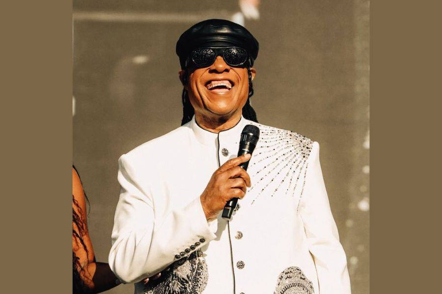STEVIE WONDER: LEGEND RESPONDS TO CLAIMS THAT HE ISN’T BLIND