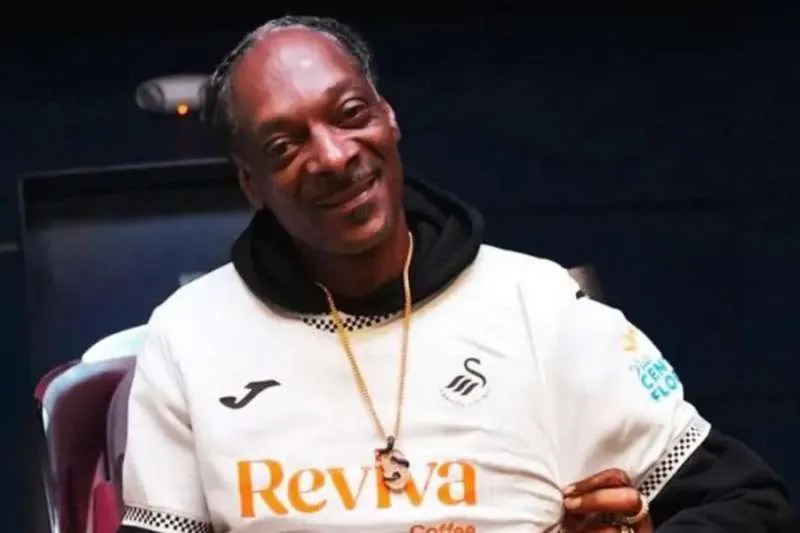 Swansea City FC: Snoop Dogg Buys a Slice of Welsh Football Club Swansea City FC: Snoop Dogg Buys a Slice of Welsh Football Club