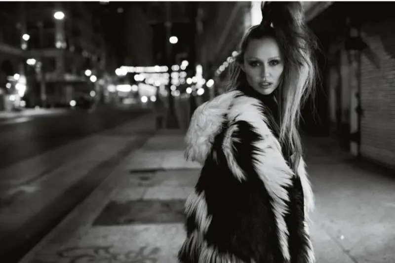 Miley Cyrus Drops New Single 'End of the World' This Week