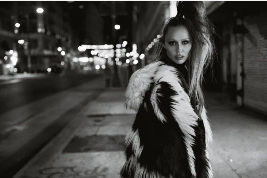 Miley Cyrus Drops New Single 'End of the World' This Week