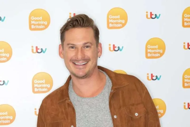 BLUE’S LEE RYAN AND WIFE VERITY PARIS WELCOMES SIXTH BABY BLUE’S LEE RYAN AND WIFE VERITY PARIS WELCOMES SIXTH BABY