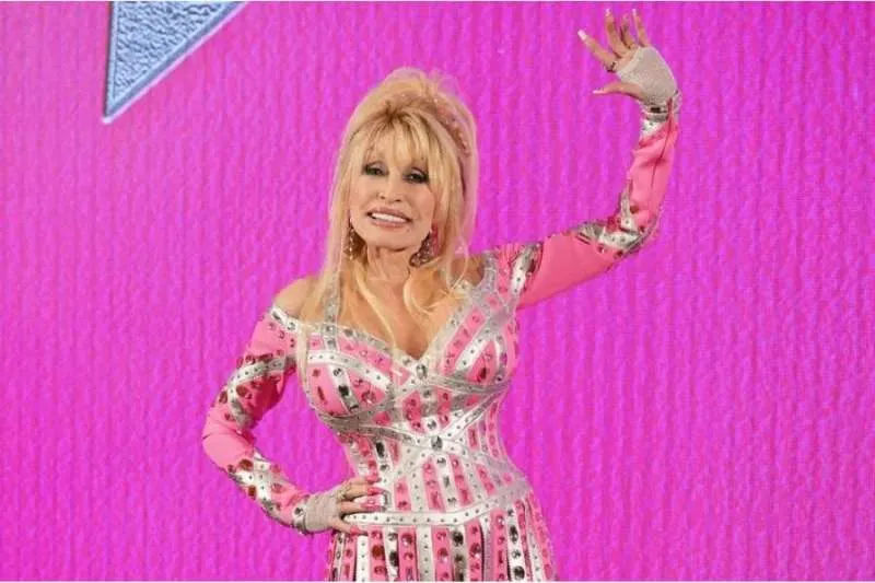 DOLLY PARTON BREAKS HER SILENCE: “I’M NOT DEAD YET!” DOLLY PARTON BREAKS HER SILENCE: “I’M NOT DEAD YET!”