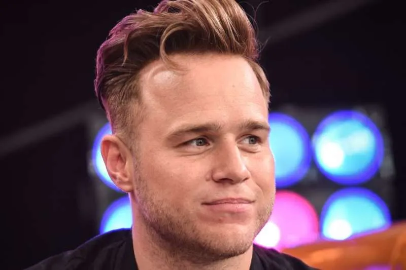 Olly Murs and Wife Amelia Expecting Baby Number Two: “We’re So Egg-cited!”