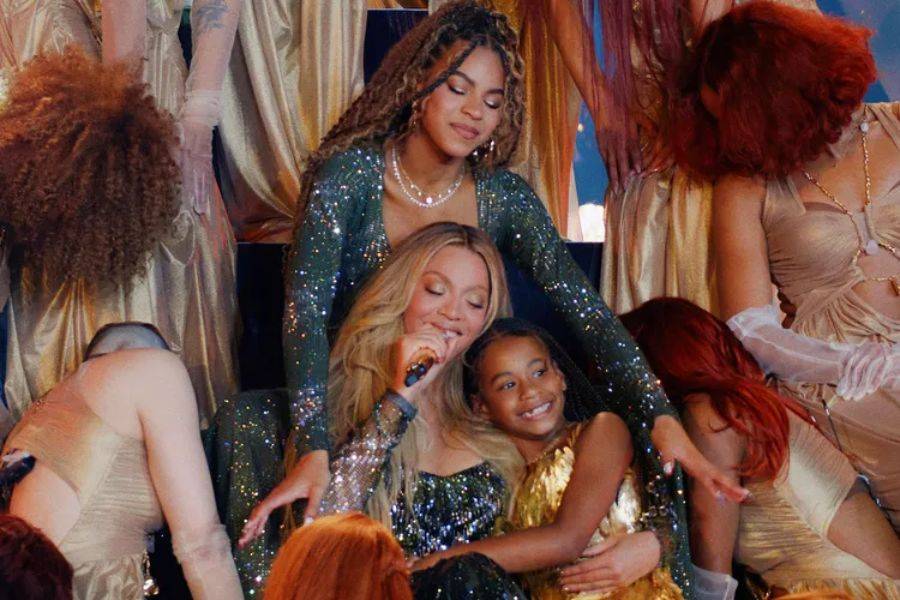 Beyoncé Joined by Daughters Blue Ivy and Rumi at ‘Cowboy Carter’ Tour Kickoff