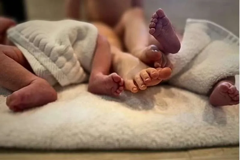 AMBER HEARD: ACTRESS WELCOMES TWINS