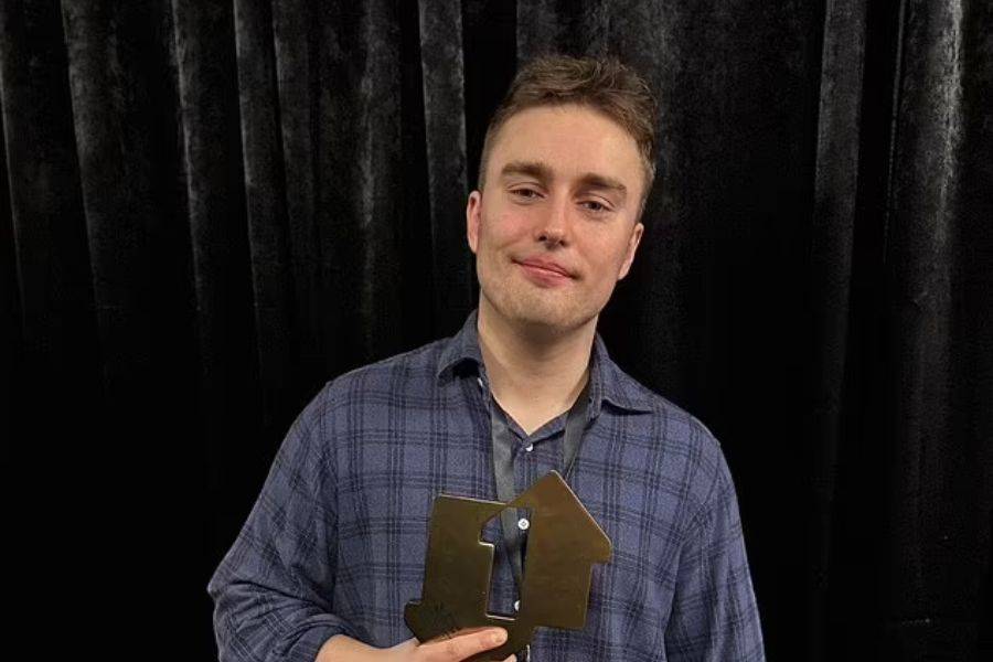 Sam Fender Signs Major Adidas Deal – And He’s Teaming Up With Newcastle United