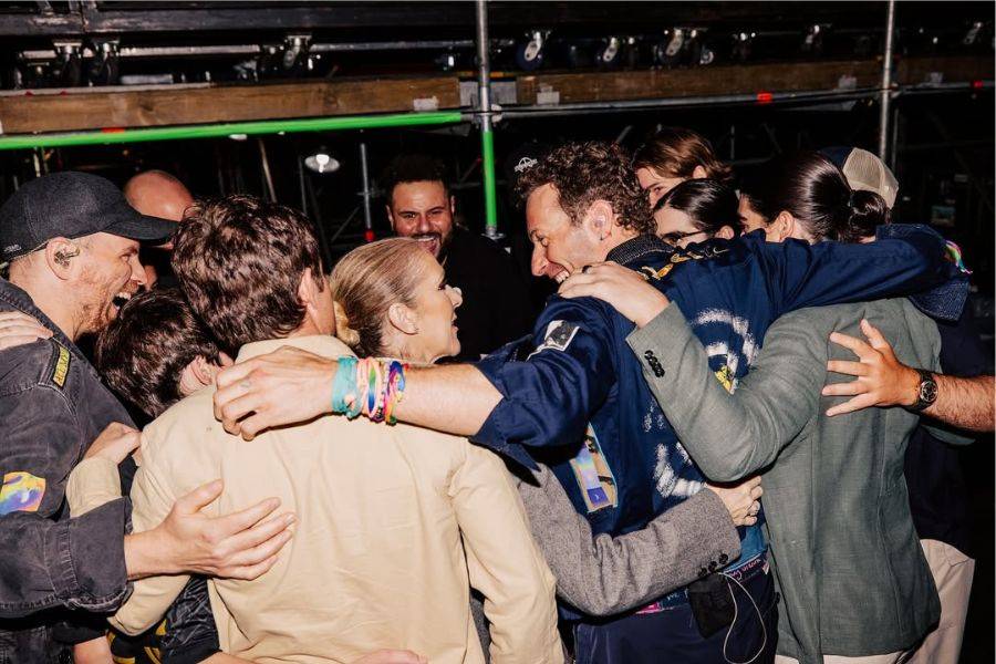 CELINE DION’S SURPRISE COLDPLAY APPEARANCE MELTS HEARTS IN LAS VEGAS
