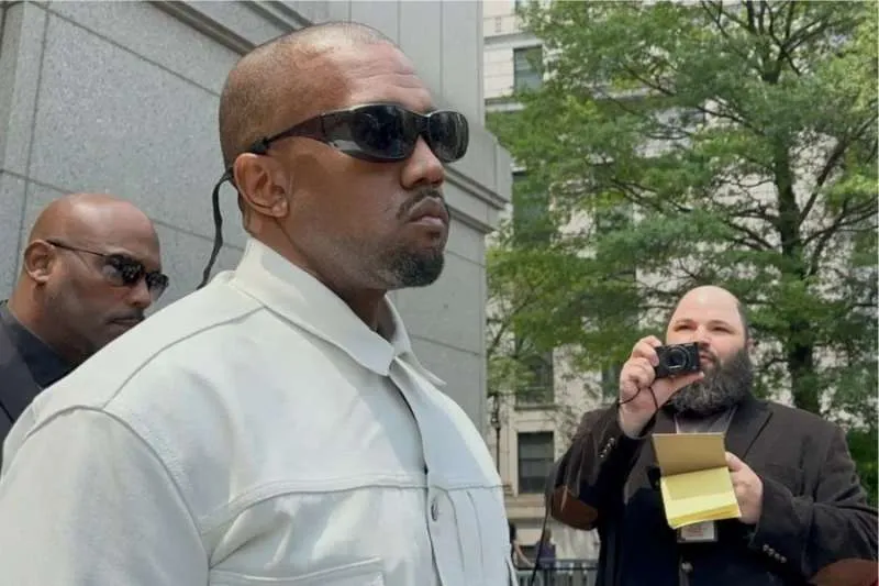 Kanye West Storms Out of Diddy’s Courtroom Drama After Just 40 Minutes! Kanye West Storms Out of Diddy’s Courtroom Drama After Just 40 Minutes!