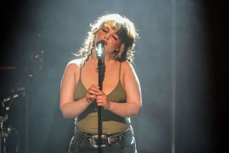 Lola Young Announces 2025 UK Tour After Stunning Glastonbury Set Lola Young Announces 2025 UK Tour After Stunning Glastonbury Set