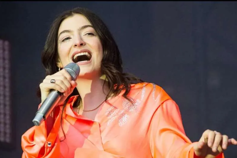Lorde Breaks Silence with Teaser of New Music Following Social Media Blackout