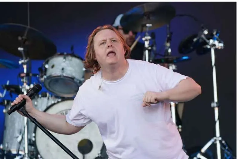 Lewis Capaldi Opens Up About His Return to the Stage After Mental Health Struggles Lewis Capaldi Opens Up About His Return to the Stage After Mental Health Struggles