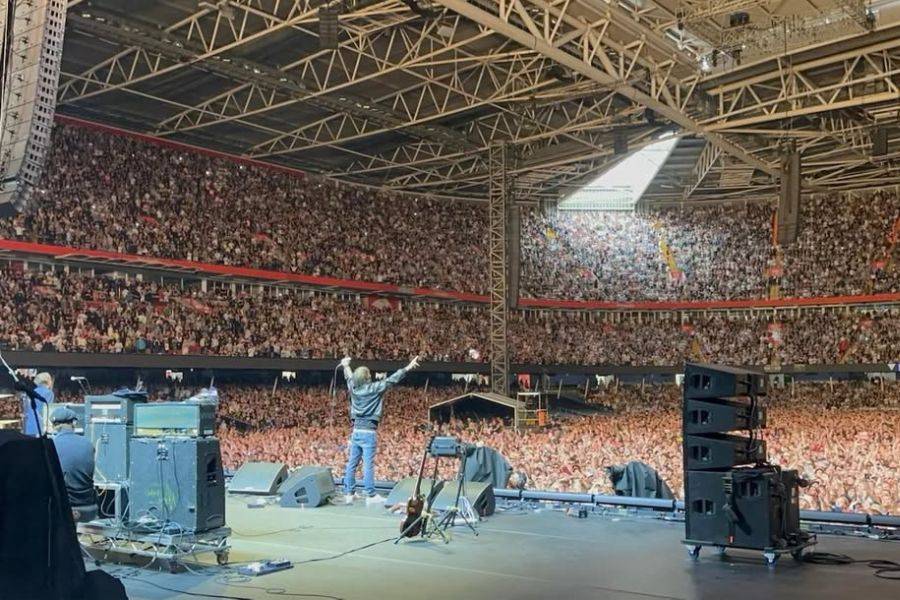 Richard Ashcroft Responds with Class After Fan Shazams Bittersweet Symphony at Cardiff Show